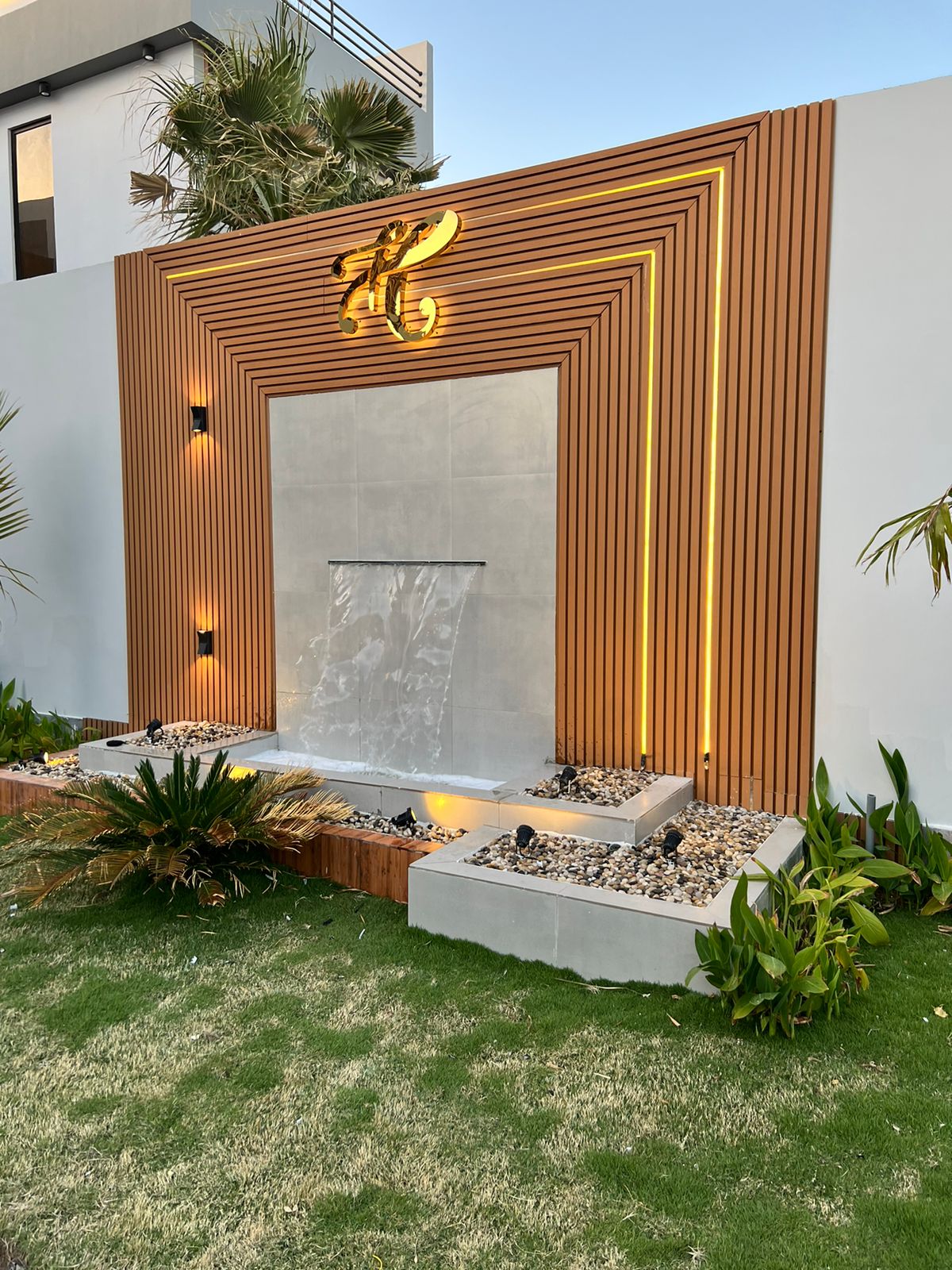 d0b7c30e 581e 479c b700 6c8c95fcbf92